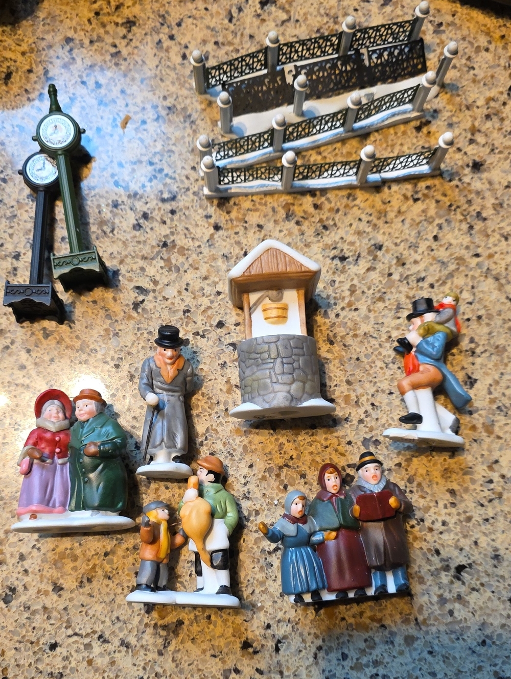 Holiday Carolers Ceramic Figurine Set - White, Green, Red Accents